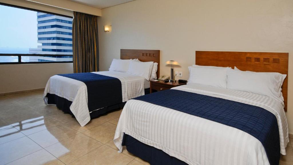 Двухместный (Двухместный номер с 2 двуспальными кроватями и видом на океан - Для некурящих) курортного отеля Holiday Inn Veracruz-Boca Del Rio, Веракрус