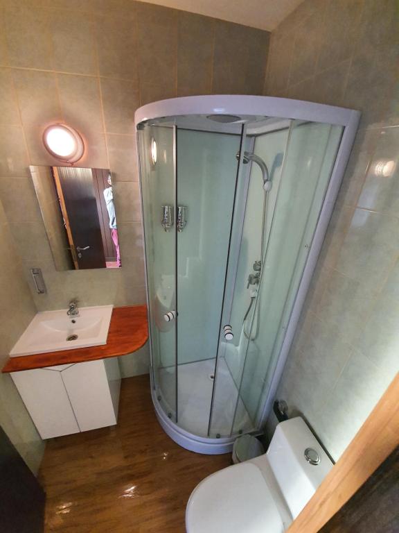 Двухместный (Economy Double Room with Shared Exterior Bathroom) отеля Ocean View Lagos - Bed & Breakfast, Лагуш