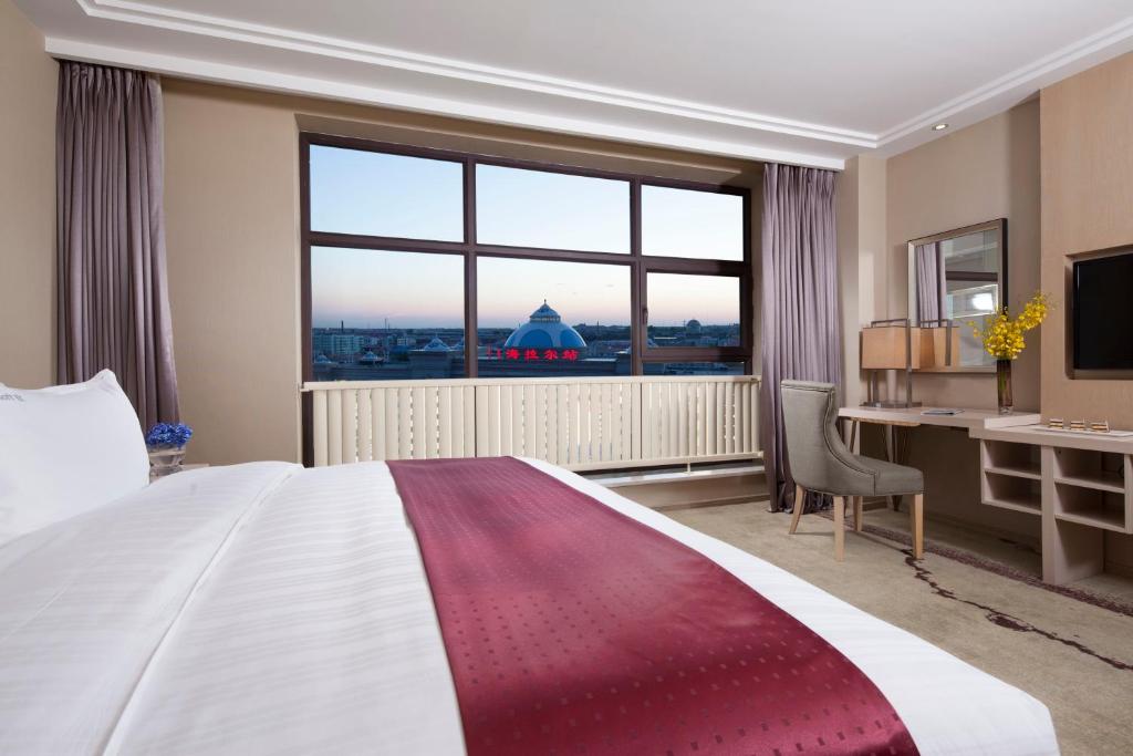 Двухместный (Улучшенный номер «Каникулы») курортного отеля Holiday Inn & Suites Hulunbuir, Хулун-буир