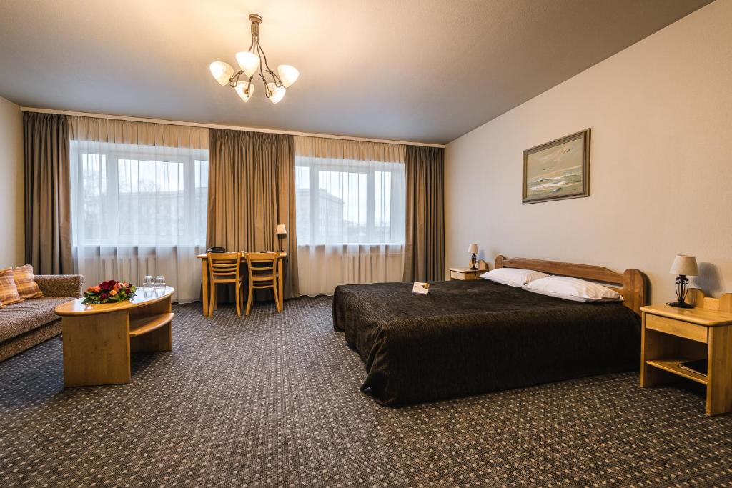 Двухместный (Классический двухместный номер с 1 кроватью или 2 отдельными кроватями и доступом в тренажерный зал) отеля Liva Hotel, Лиепая