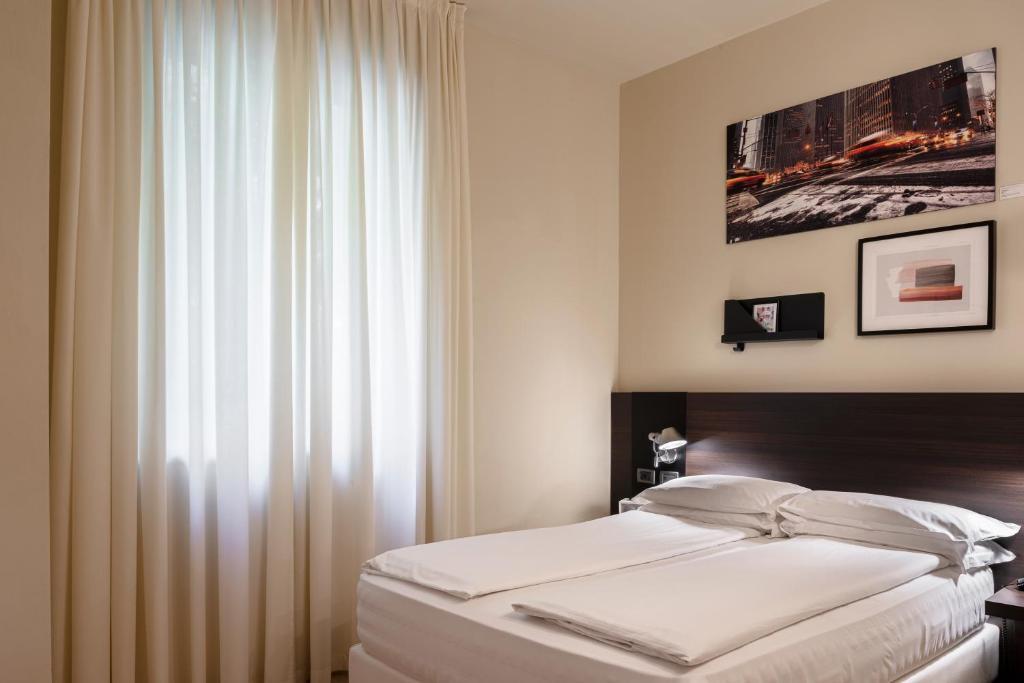 Двухместный (Стандартный двухместный номер с 1 кроватью) отеля I Portici Hotel Bologna, Болонья
