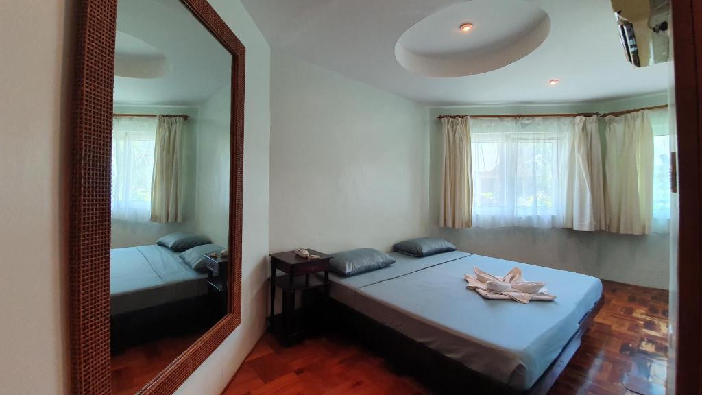 Вилла (Вилла с 3 спальнями) курортного отеля Pinjalo Resort, Боракай