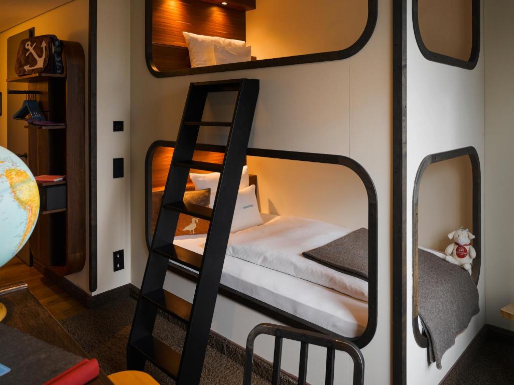 Двухместный (Medium Bunk Bed) отеля 25hours Hotel HafenCity, Гамбург