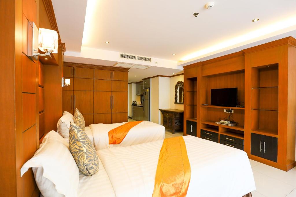Двухместный (Стандартный двухместный номер с 2 отдельными кроватями) отеля Tara Court, Паттайя