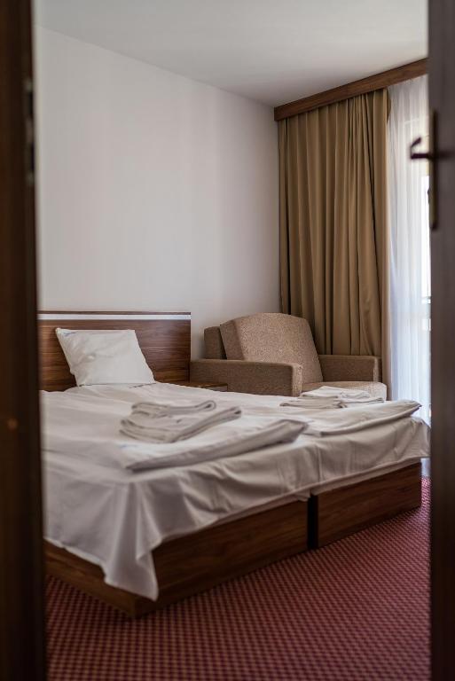 Двухместный (Двухместный номер с 1 кроватью и балконом) отеля Adamar, Ястшембя Гора