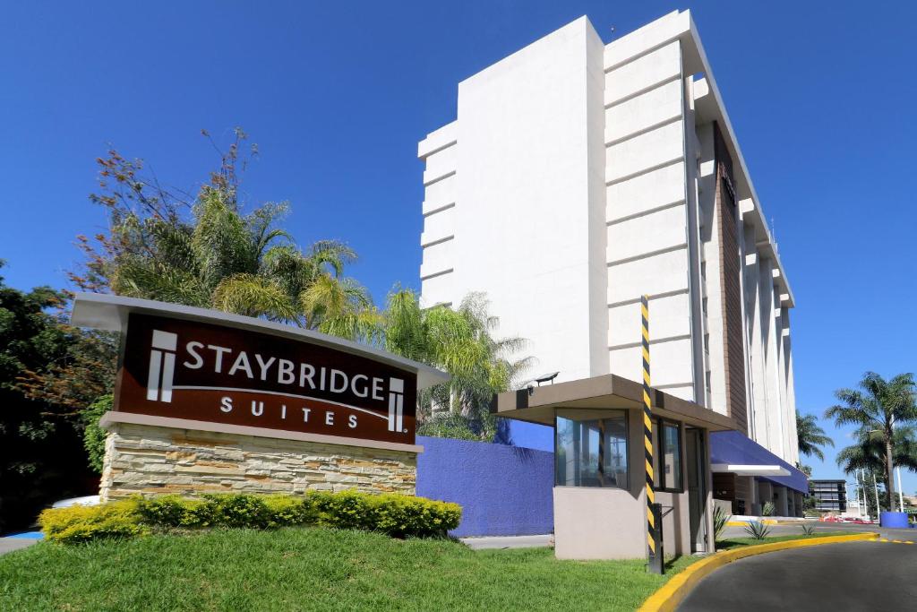 Staybridge Suites Guadalajara Expo, Гвадалахара