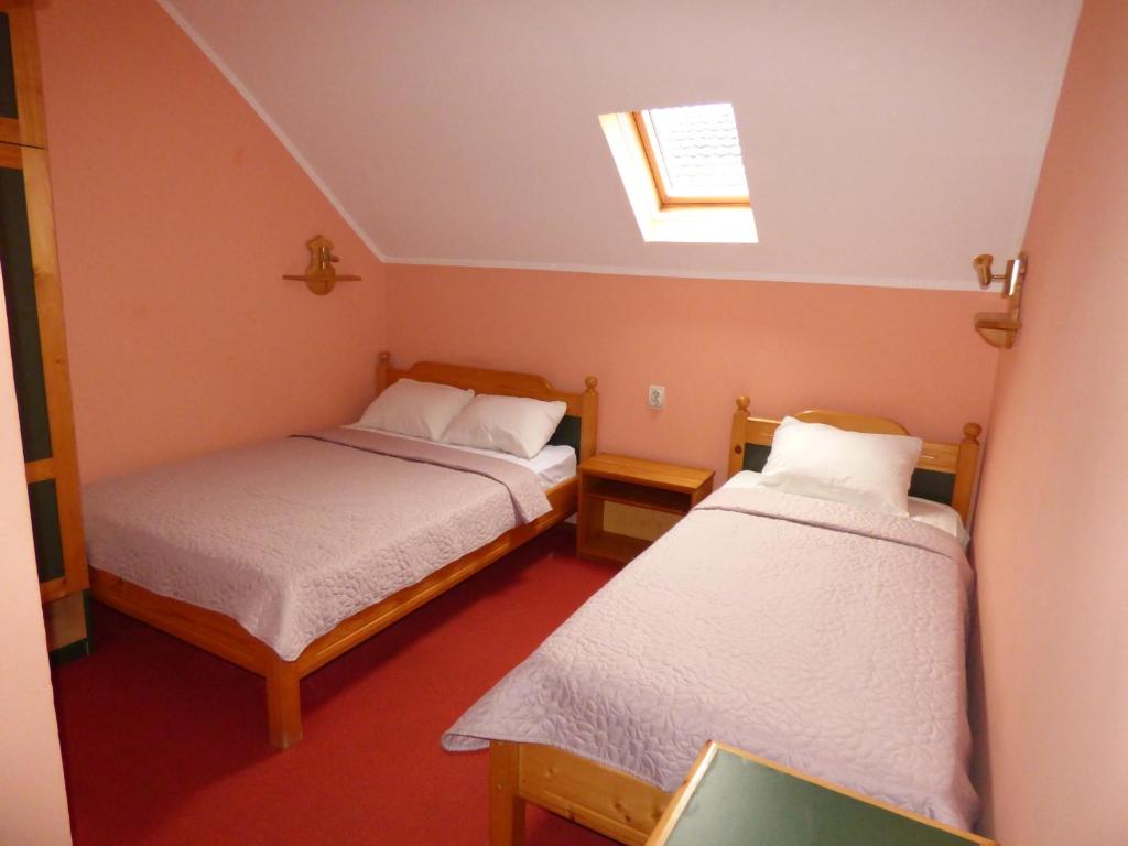 Двухместный (Двухместный номер с 2 отдельными кроватями и собственной ванной комнатой) семейного отеля Bed and Breakfast Palma, Палич