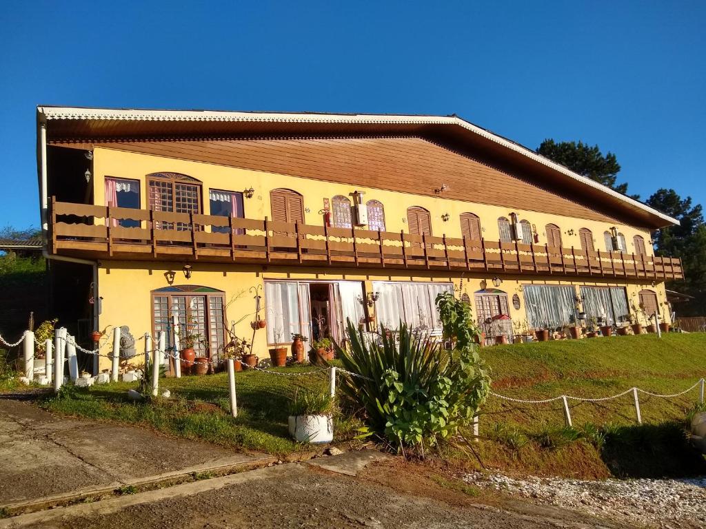 Гостевой дом Pousada Cachyto de Cielo, Кампус-ду-Жордау