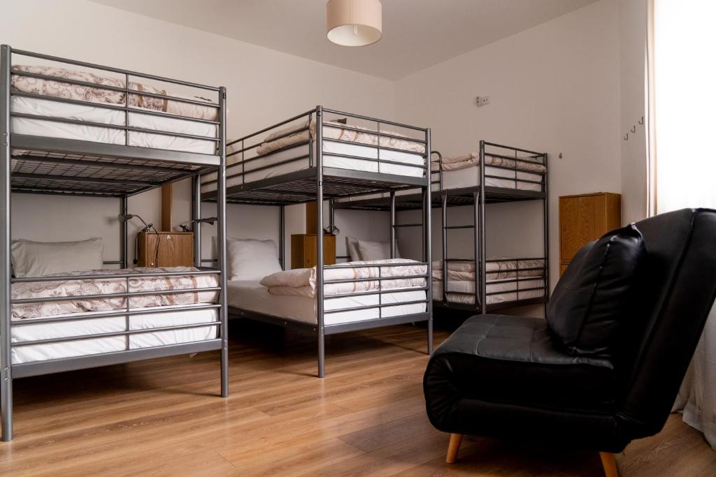 Номер (Кровать в общем 6-местном номере для мужчин) хостела OceanOasis Hostel, Ольян
