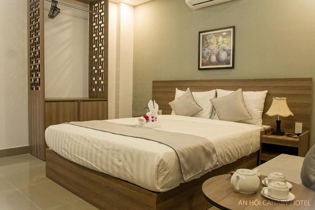 Двухместный (Стандартный двухместный номер с 1 кроватью) отеля An Hoi Canary Hotel, Дананг