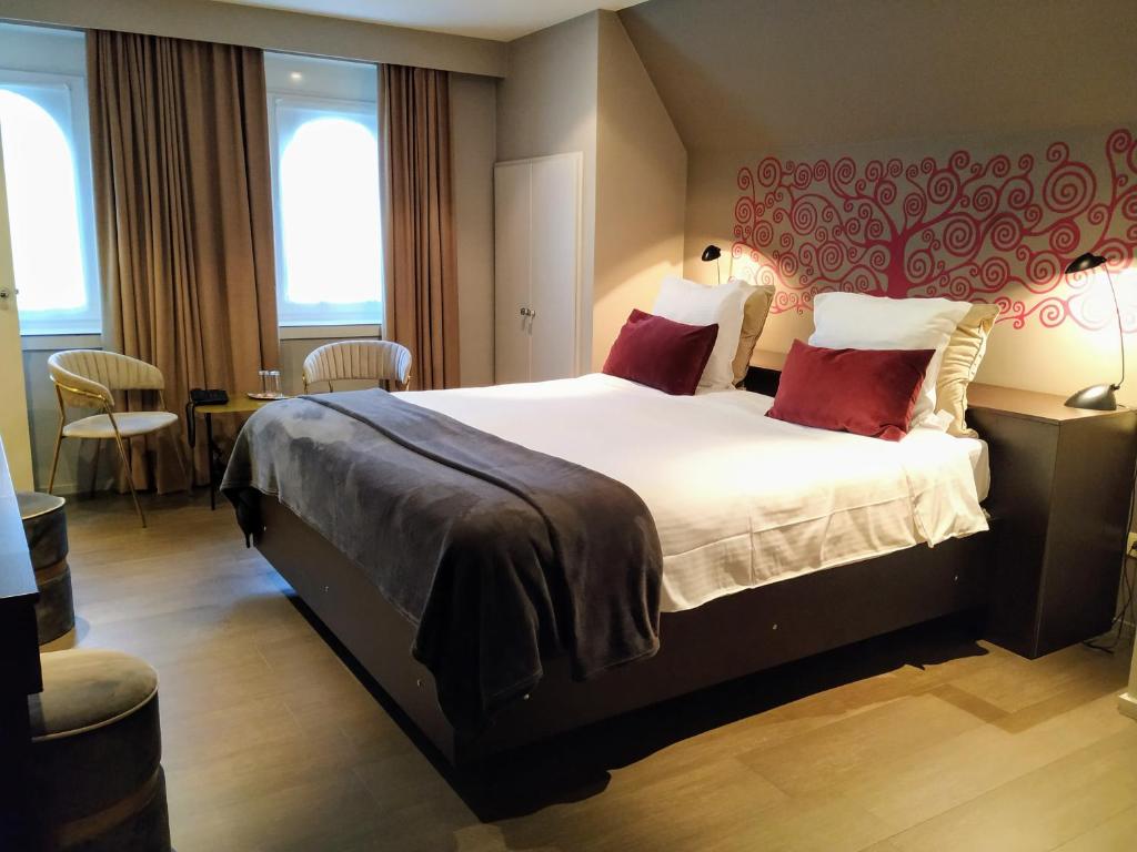 Двухместный (Улучшенный двухместный номер с 1 кроватью) отеля Hotel Lepelbed, Гент