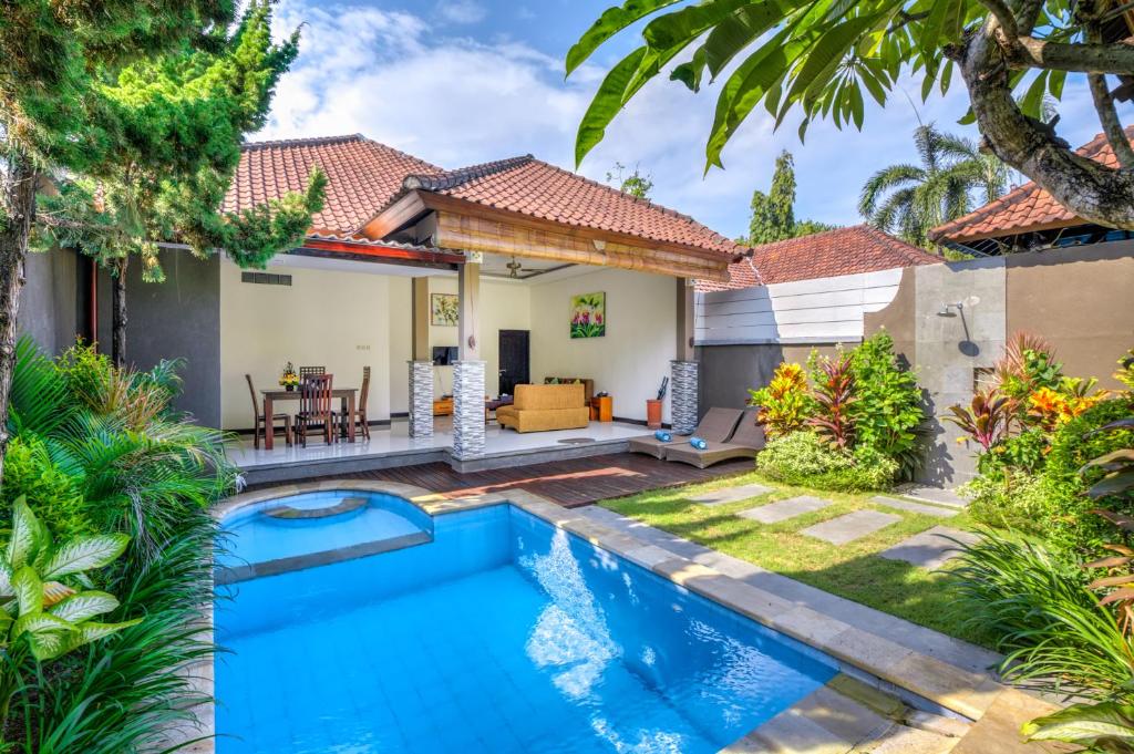 Семейный (Улучшенная вилла с 2 спальнями и собственным бассейном) виллы Gracia Bali Villas & Apartment, Семиньяк