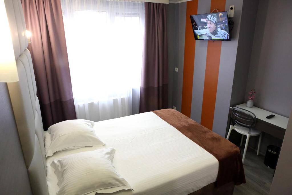 Двухместный (Стандартный двухместный номер с 1 кроватью) отеля Hotel Phenix, Брюссель