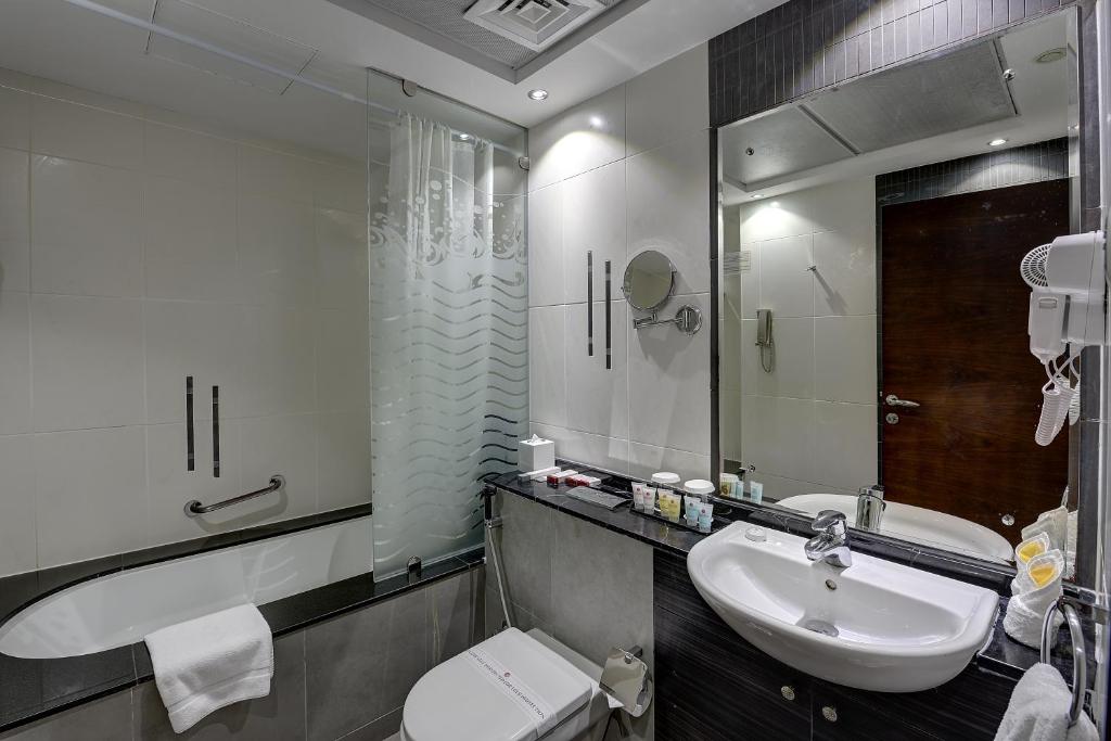 Двухместный (Двухместный номер с 1 кроватью) апарт-отеля Marina View Deluxe Hotel Apartment, Дубай