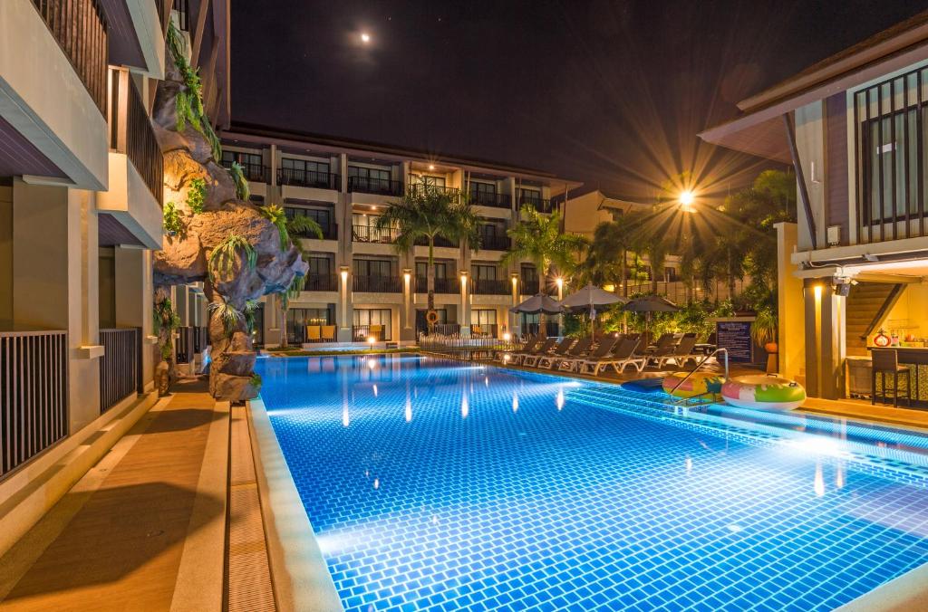 Двухместный (Улучшенный двухместный номер с 1 кроватью или 2 отдельными кроватями (без вида из окна)) курортного отеля Ananta Burin Resort, Краби