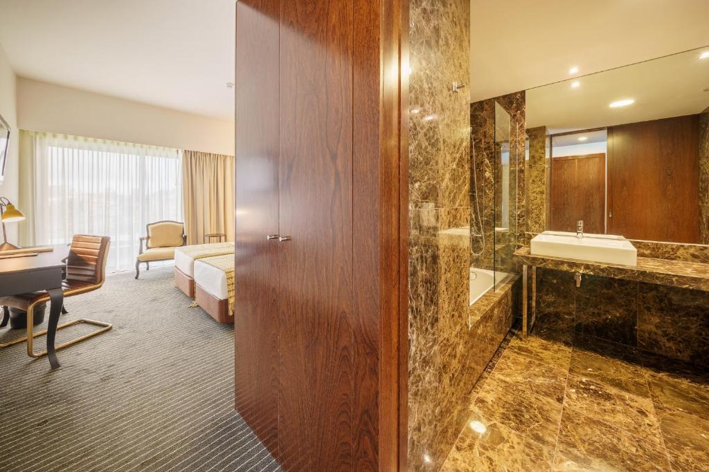 Двухместный (Двухместный номер с 2 отдельными кроватями) отеля Palace Hotel Monte Real, Монте-Риал