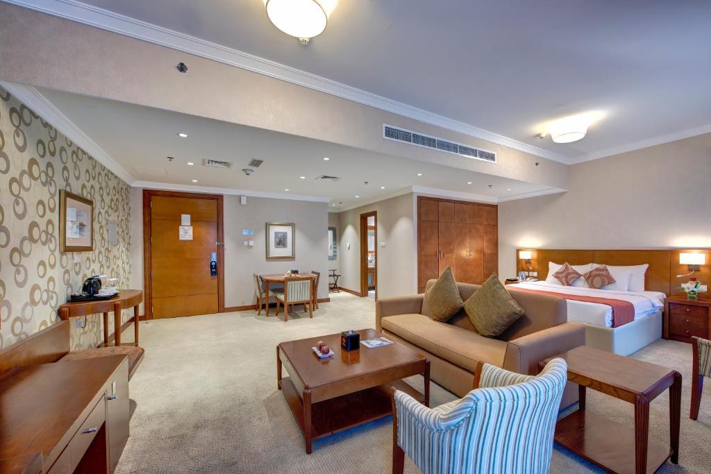 Двухместный (Представительский двухместный номер с 1 кроватью) отеля Donatello Hotel, Дубай