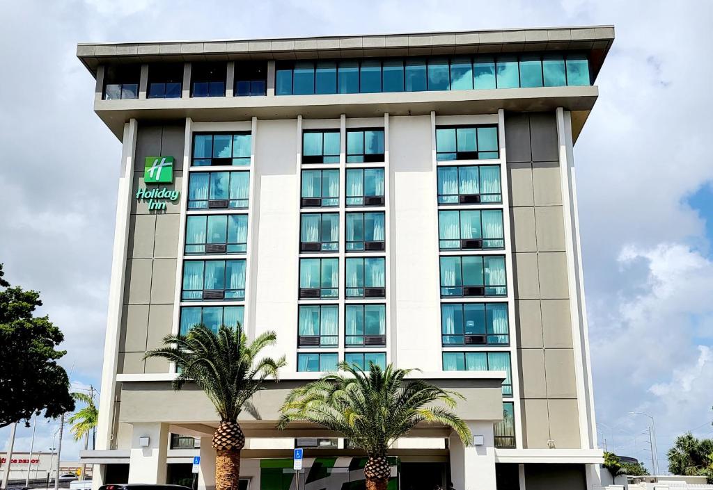 Holiday Inn Miami International Airport, an IHG Hotel