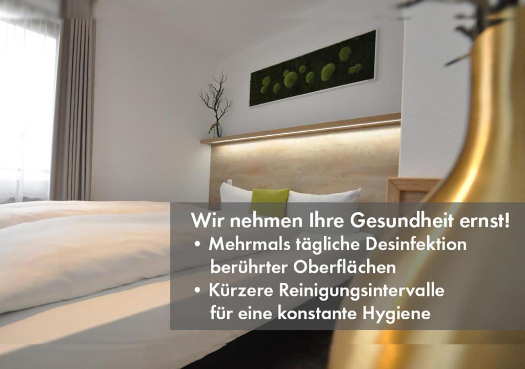 Двухместный (Улучшенный номер с кроватью размера «queen-size») отеля Golden Leaf Hotel Perlach Allee Hof, Мюнхен