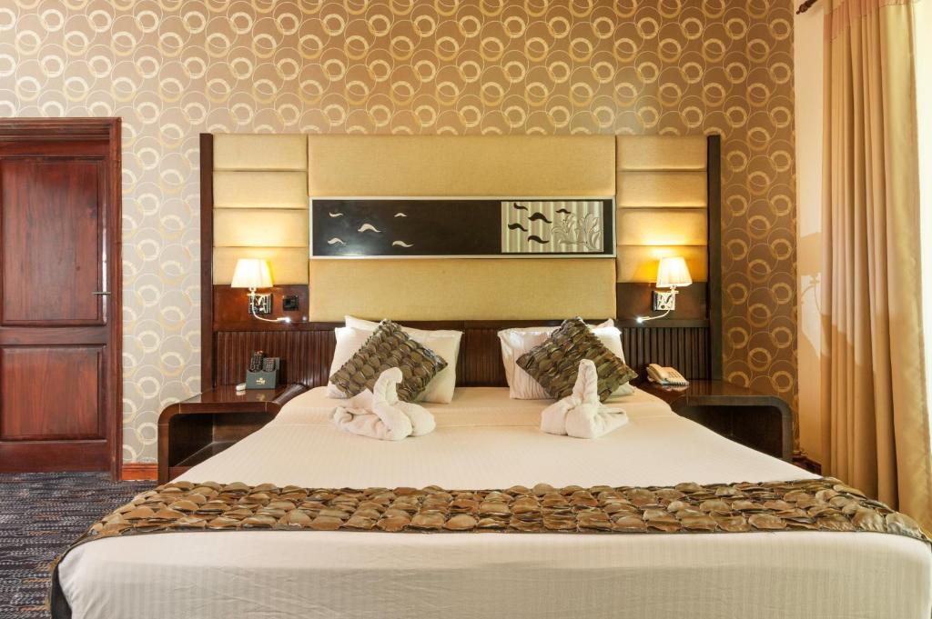 Двухместный (Улучшенный номер с кроватью размера «king-size») отеля Heritage Hotel, Анурадхапура