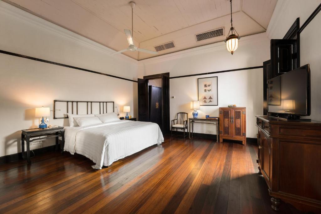 Двухместный (Двухместный номер Liang с 1 кроватью) отеля Cheong Fatt Tze - The Blue Mansion, Джорджтаун