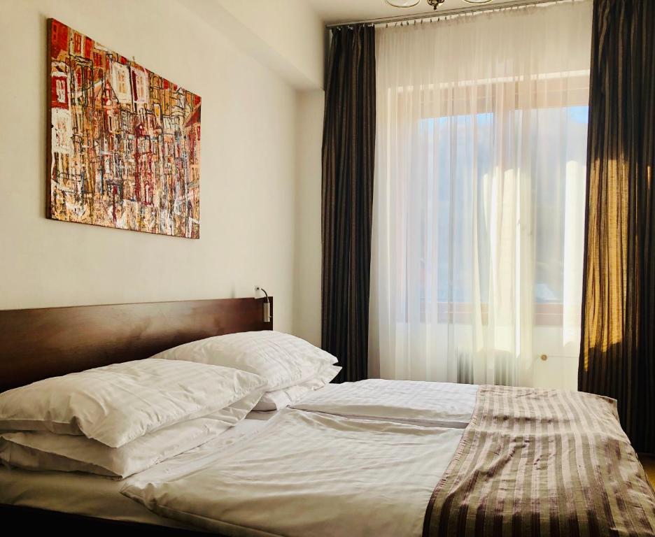 Двухместный (Standard Double Room with 2 Extra Beds), Hotel & Penzión Grand Matej