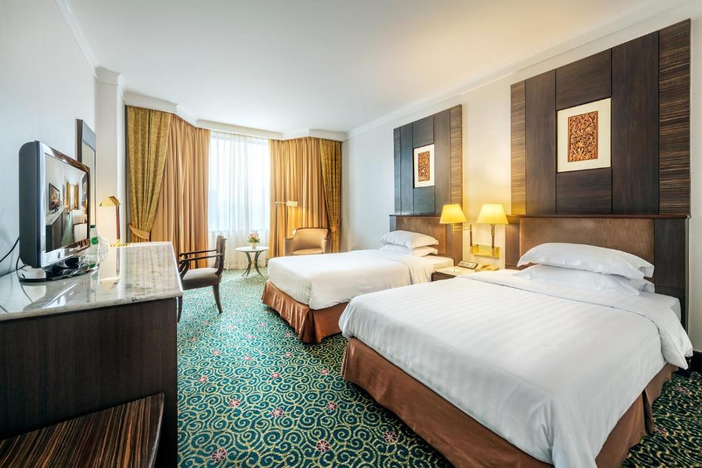 Двухместный (Двухместный номер «Премьер» с 1 кроватью или 2 отдельными кроватями) отеля Chaophya Park Hotel, Bangkok, Бангкок