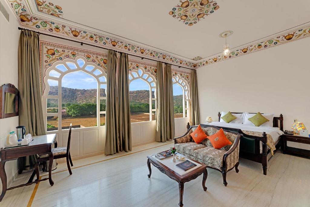 Двухместный (Номер с кроватью размера «king-size») отеля The Jai Bagh Palace, Джайпур