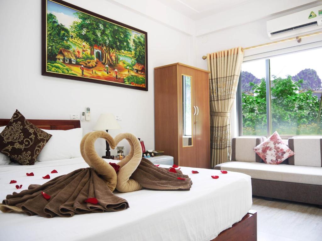 Сьюит (Суперлюкс с кроватью размера «queen-size») семейного отеля Thao Nguyen Hotel, Донгхой