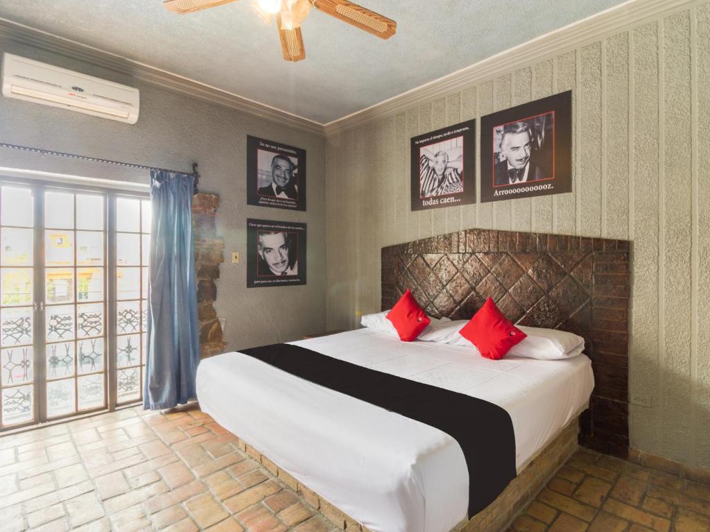 Двухместный (Улучшенный двухместный номер с 1 кроватью или 2 отдельными кроватями) отеля Olimpia Hotel Boutique, Монклова