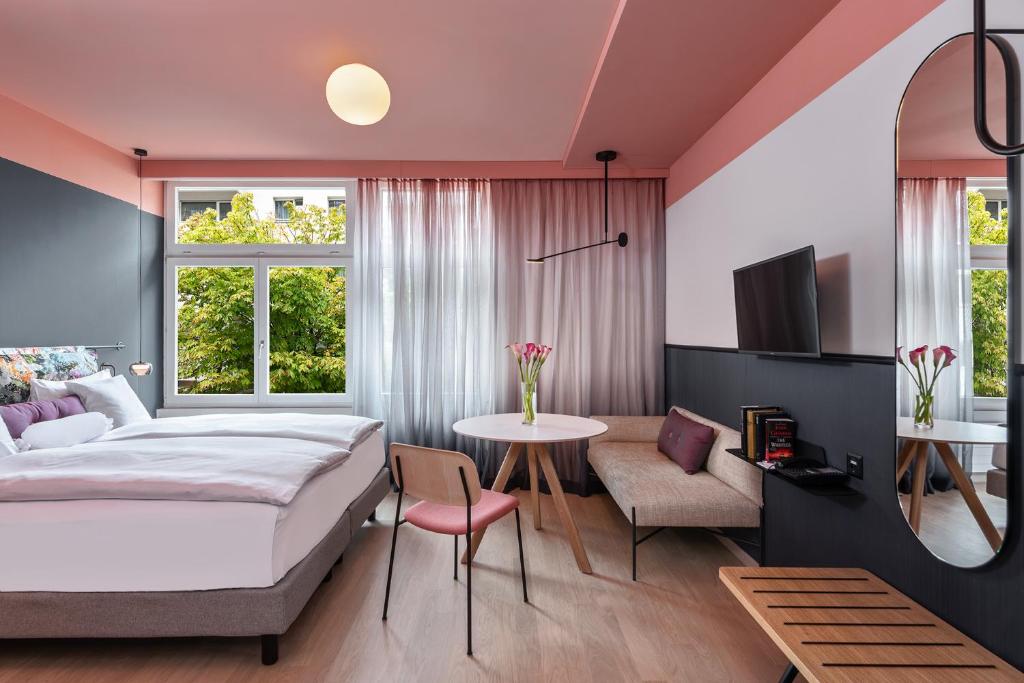 Двухместный (Улучшенный номер с кроватью размера «king-size» или 2 отдельными кроватями) отеля Sorell Hotel City Weissenstein, Санкт-Галлен