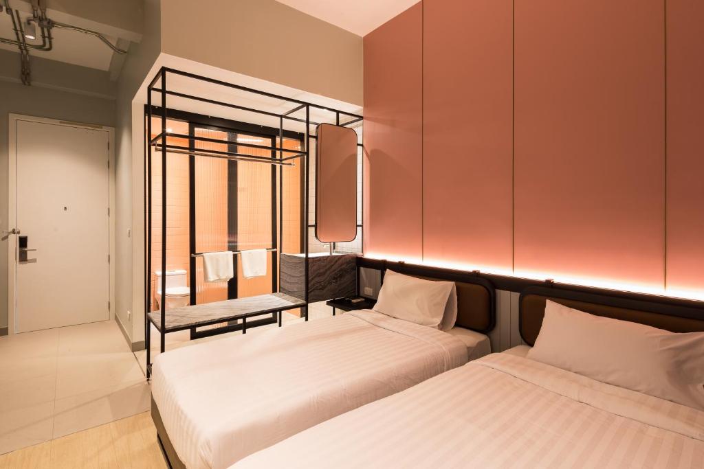 Двухместный (Двухместный номер Делюкс с 1 кроватью или 2 отдельными кроватями) отеля Miami Hotel Bangkok, Бангкок