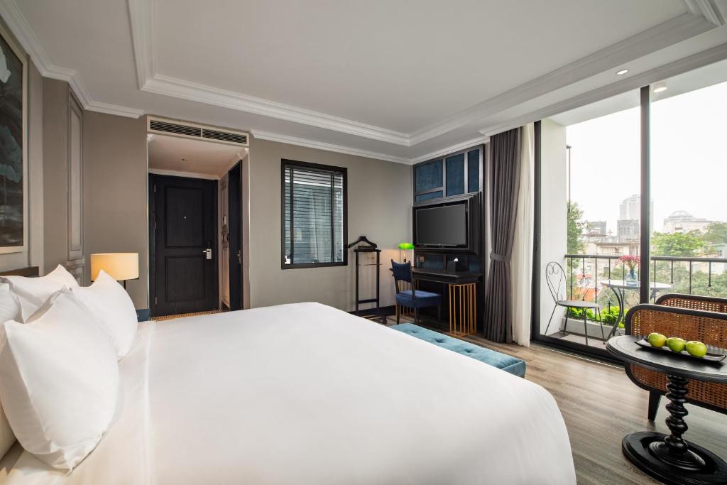 Сьюит (Двухместный номер Solaria с 1 кроватью или 2 отдельными кроватями и балконом) отеля Solaria Hanoi Hotel, Ханой