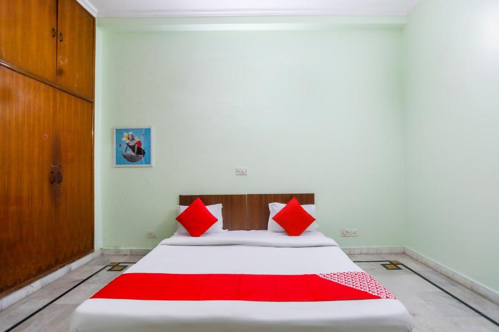 Трехместный (Классический трехместный номер), OYO 72287 Hotel Green View
