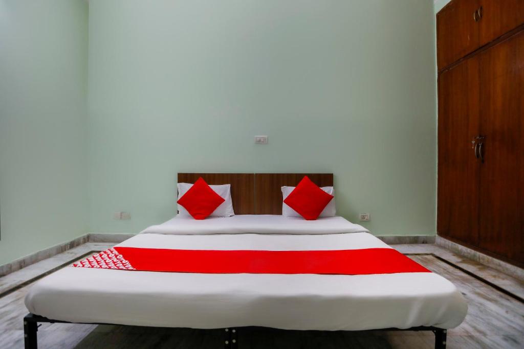 Трехместный (Классический трехместный номер), OYO 72287 Hotel Green View