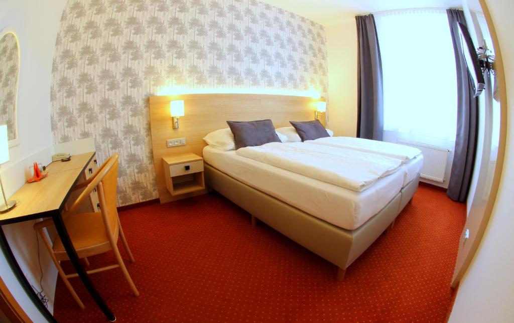 Двухместный (Двухместный номер с 1 кроватью или 2 отдельными кроватями) отеля Flora, Марианские Лазне