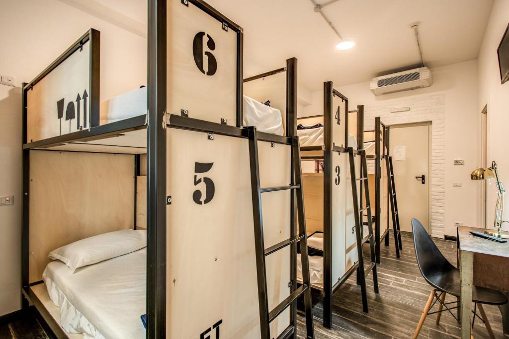 Номер (Кровать в общем 6-местном номере для женщин), Hostel Trastevere 2