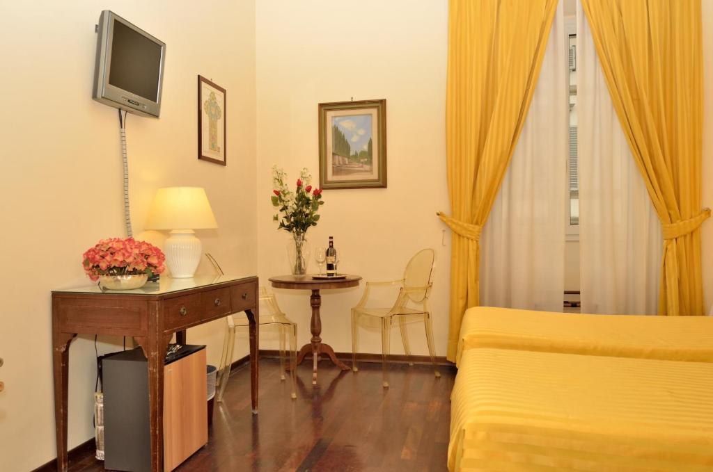 Двухместный (Двухместный номер с 1 кроватью или 2 отдельными кроватями) отеля B&B Residenza Giotto, Флоренция