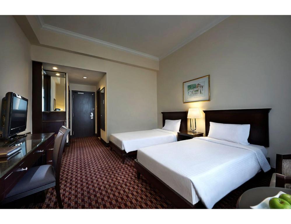 Двухместный (Улучшенный двухместный номер с 1 кроватью или 2 отдельными кроватями) отеля Berjaya Penang Hotel, Джорджтаун
