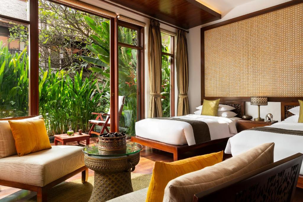Сьюит (Люкс с террасой) отеля Anantara Angkor Resort, Сием Рип