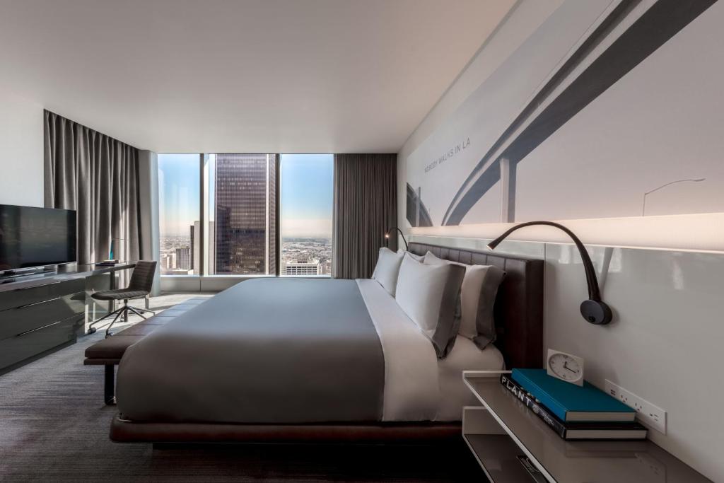 Двухместный (Номер Делюкс с кроватью размера «king-size»), InterContinental - Los Angeles Downtown, an IHG Hotel