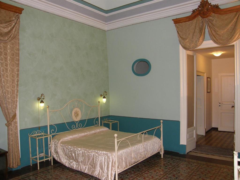 Трехместный (Улучшенный трехместный номер) гостевого дома Il Gattopardo House, Катания