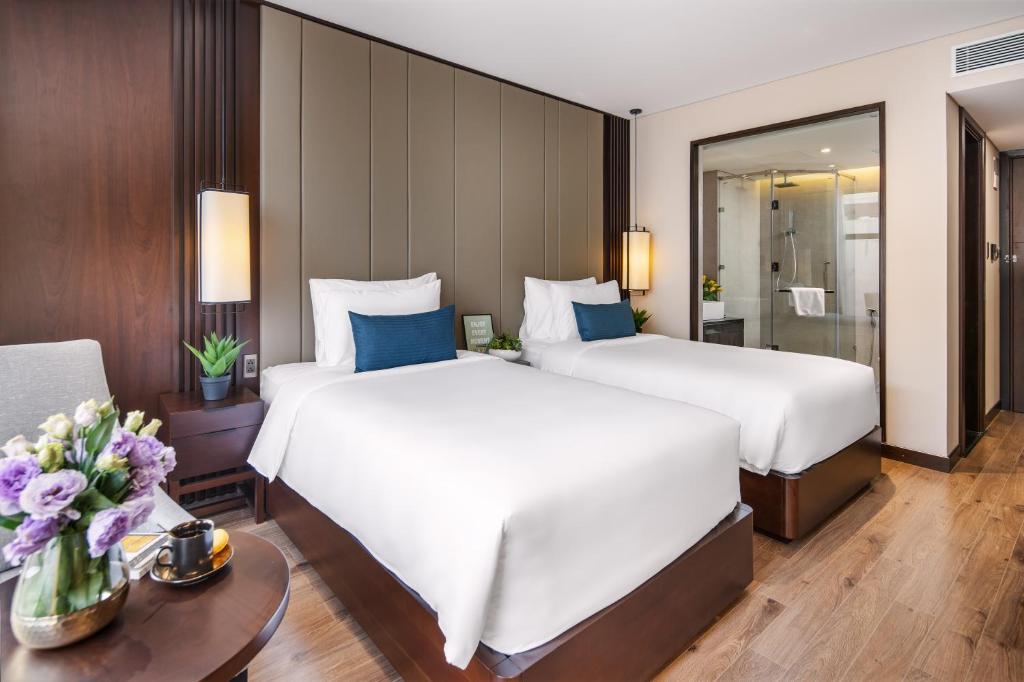 Двухместный (Premier Twin Room with Spa Offer) отеля Minh Toan Ocean Hotel, Дананг