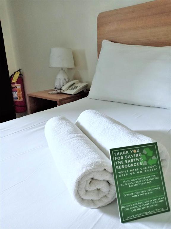 Двухместный (Улучшенный двухместный номер с 1 кроватью или 2 отдельными кроватями) отеля Rublin Hotel Cebu, Себу