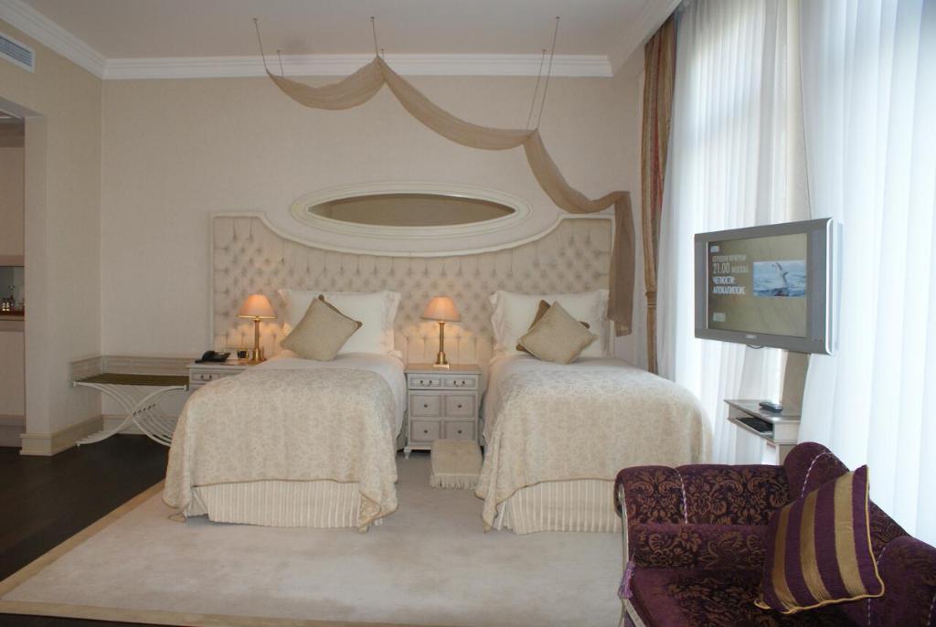 Двухместный (Двухместный номер Делюкс с 2 отдельными кроватями) отеля Excelsior Hotel & Spa Baku, Баку