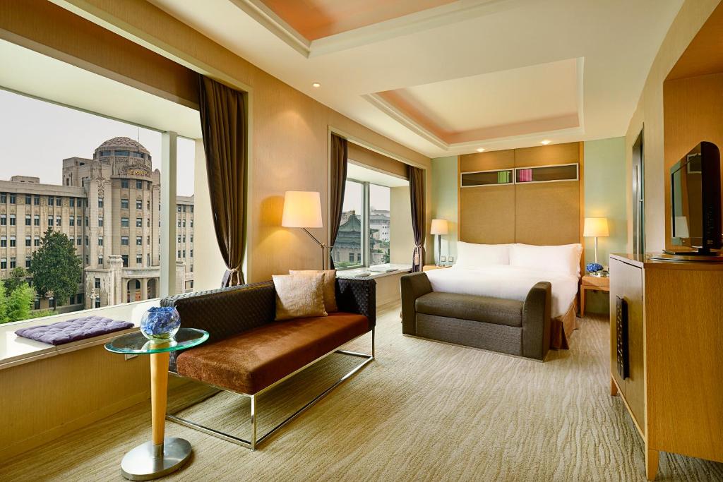 Двухместный (Роскошный номер с кроватью размера «king-size») отеля Sofitel Xian On Renmin Square, Сиань