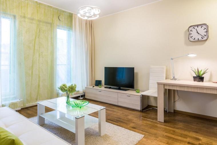 Апартаменты (Апартаменты с 1 спальней и террасой — улица Нарвская, 5), Hilltop Apartments - City Centre