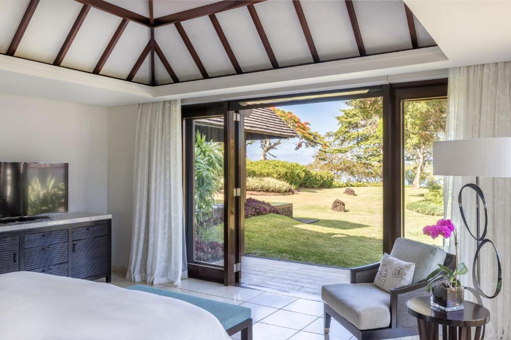 Семейный (Апартаменты с 2 спальнями и частичным видом на океан) курортного отеля Four Seasons Resort Mauritius at Anahita, Тру д'О Дус