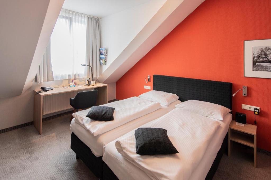 Двухместный (Двухместный номер с 1 кроватью или 2 отдельными кроватями) отеля Hotel Aigner, Бонн