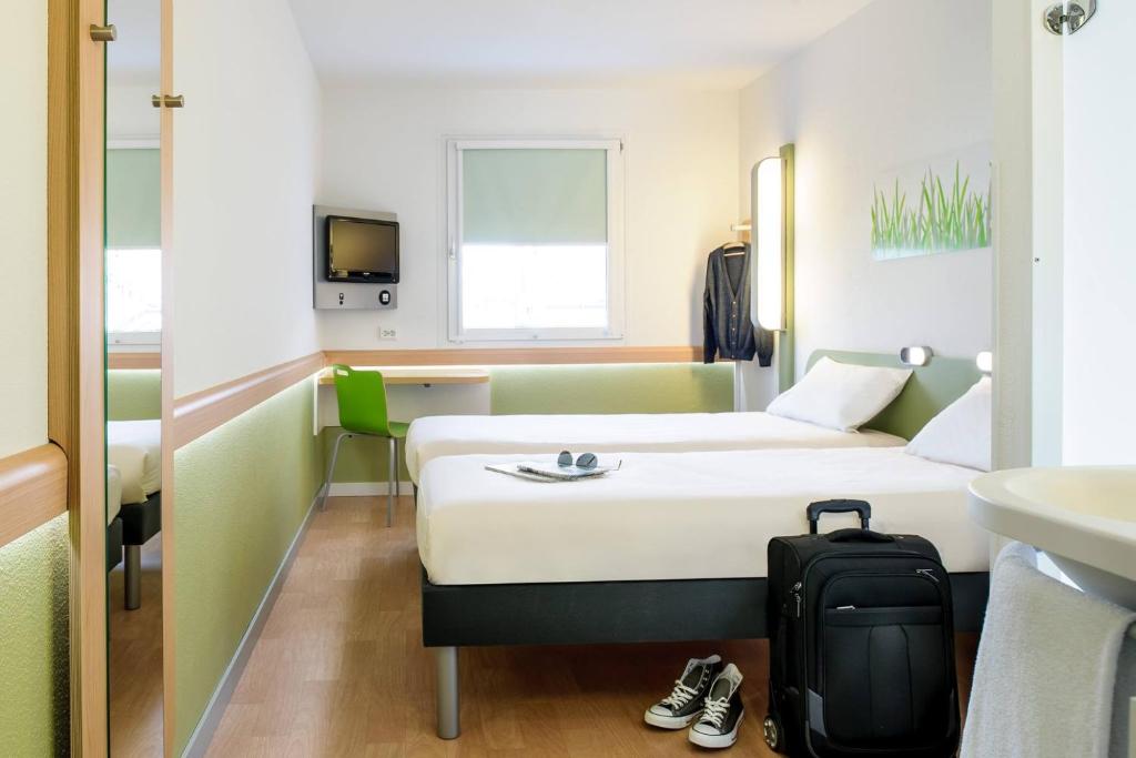 Двухместный (Двухместный номер с 2 отдельными кроватями) отеля ibis budget Hamburg Altona, Гамбург